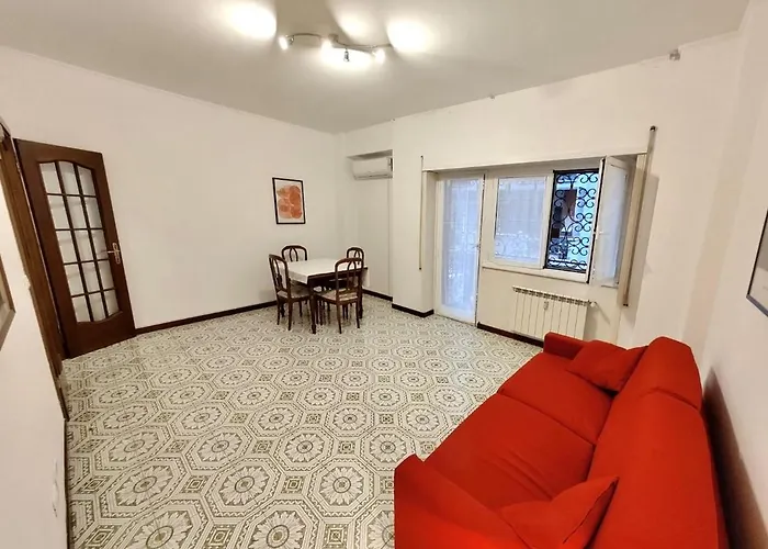 House Of Tribuni - Near Metro A